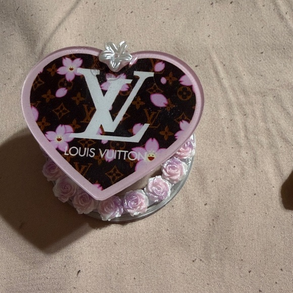 Brown and Pink 4 piece set includes keychain, pen, mag-safe pop socket & pouch. - Picture 2 of 6